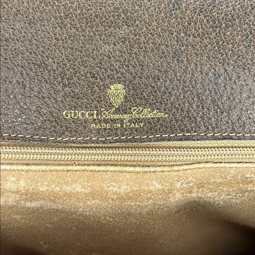 🔥🔥🔥 VTG Gucci Brown Messenger Bag with Monogram Design🔥🔥🔥 - Picture 11 of 16